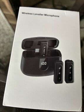 Wireless Lavalier Microphone Kit - Black